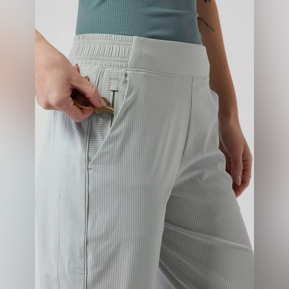 Athleta Brooklyn Textured Jogger Size 16 City Stripe - Picture 4 of 12